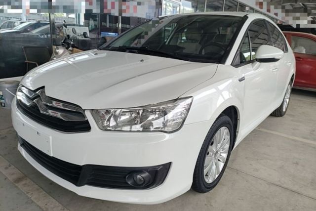 Ojetý Citroen C-Quatre 2016 Classic Sedan 1.6L Automatic Prestige Model
