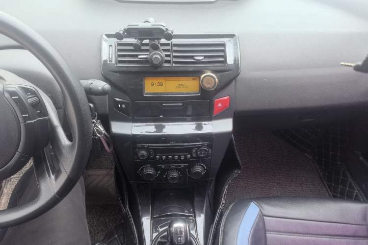 Used Citroen C-Quatre 2016 Classic Sedan 1.6L Manual - Premium Version Audio And AC Panel