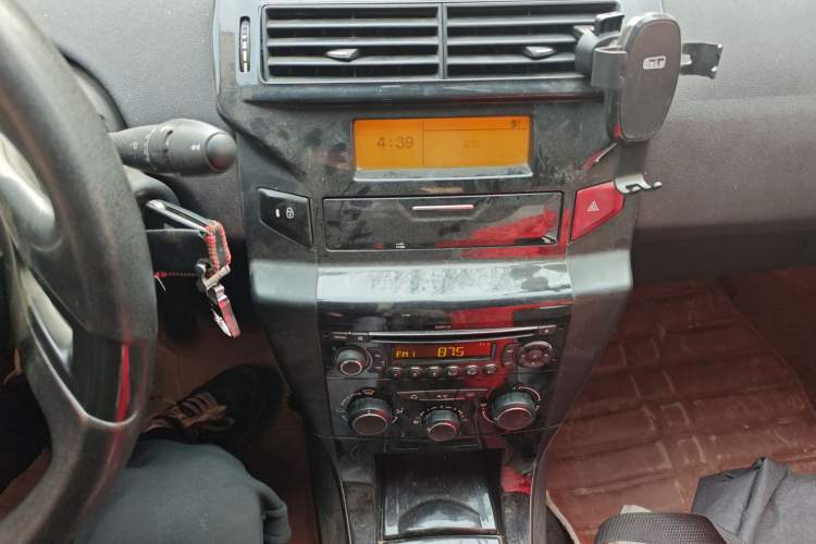 Used Citroen C-Quatre 2016 Classic Sedan 1.6L Manual CNG Audio And AC Panel