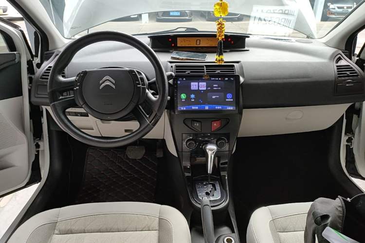 Used Citroen C-Quatre 2016 Classic Sedan 1.6L Automatic Prestige Model Center Console
