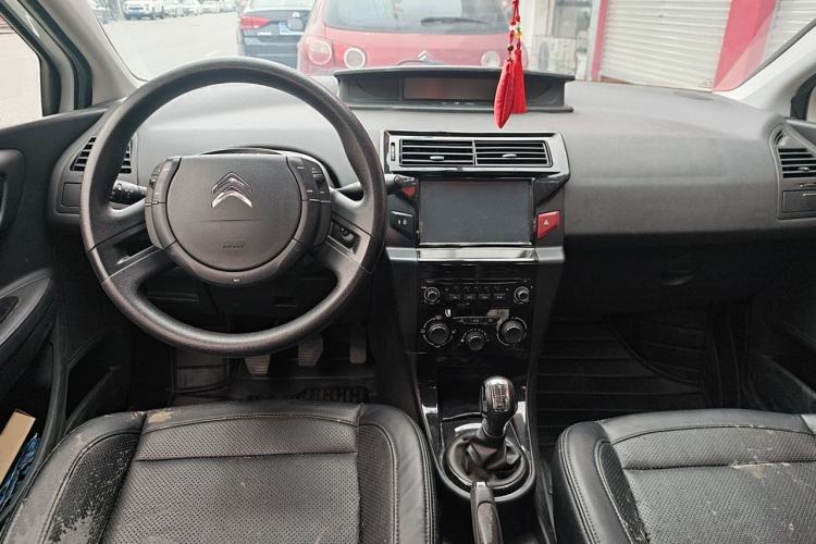 Used Citroen C-Quatre 2016 Classic Sedan 1.6L Manual - Premium Version Center Console