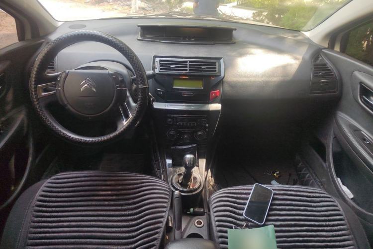 Used Citroen C-Quatre 2016 Classic Sedan 1.6L Manual - Premium Version Center Console
