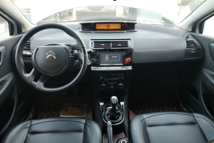 Used Citroen C-Quatre 2016 Classic Sedan 1.6L Manual - Premium Version Center Console