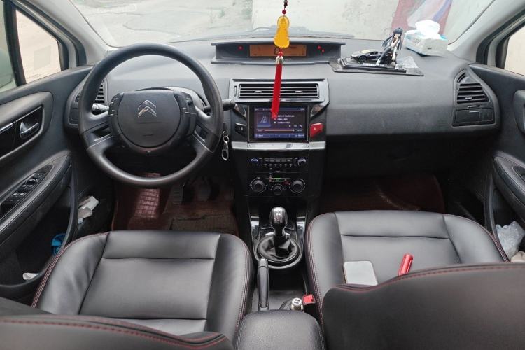 Used Citroen C-Quatre 2016 Classic Sedan 1.6L Manual - Premium Version Center Console