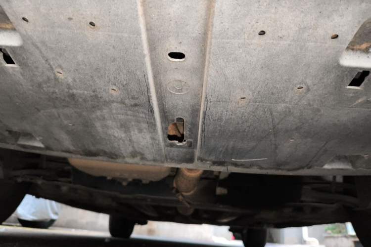 Used Citroen C-Quatre 2016 Classic Sedan 1.6L Manual CNG Chassis Front