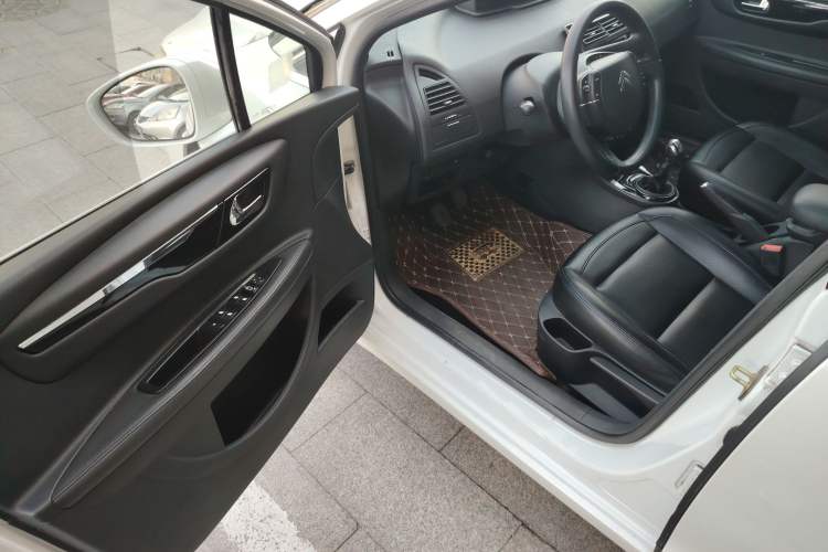 Used Citroen C-Quatre 2016 Classic Sedan 1.6L Manual - Premium Version Driver Seat