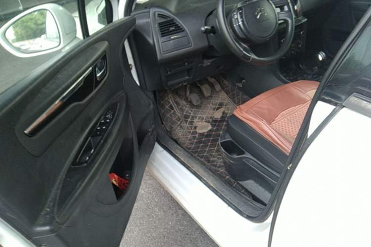 Used Citroen C-Quatre 2016 Classic Sedan 1.6L Manual - Premium Version Driver Seat