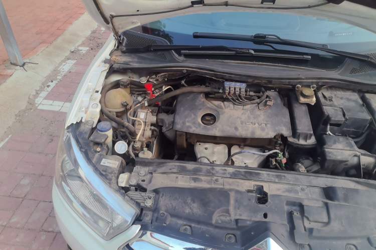 Used Citroen C-Quatre 2016 Classic Sedan 1.6L Manual CNG Engine Bay Right