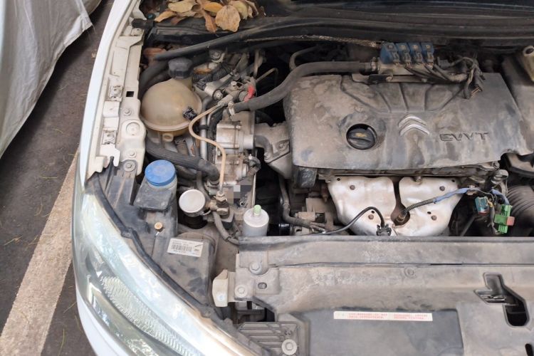 Used Citroen C-Quatre 2016 Classic Sedan 1.6L Manual CNG Engine Bay Right