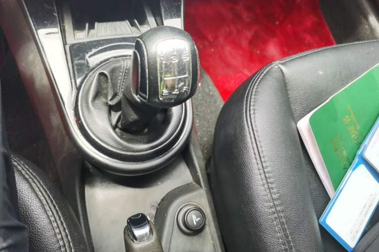 Used Citroen C-Quatre 2016 Classic Sedan 1.6L Manual - Premium Version Gear Lever