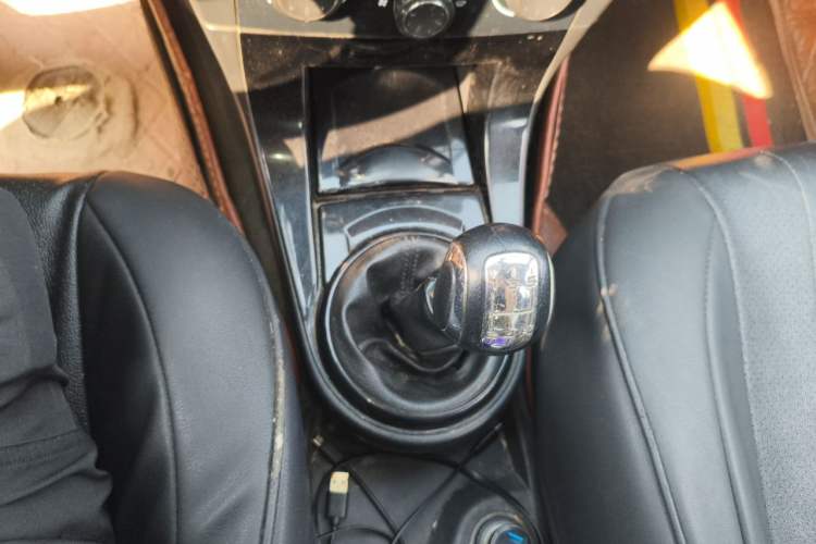 Used Citroen C-Quatre 2016 Classic Sedan 1.6L Manual - Premium Version Gear Lever