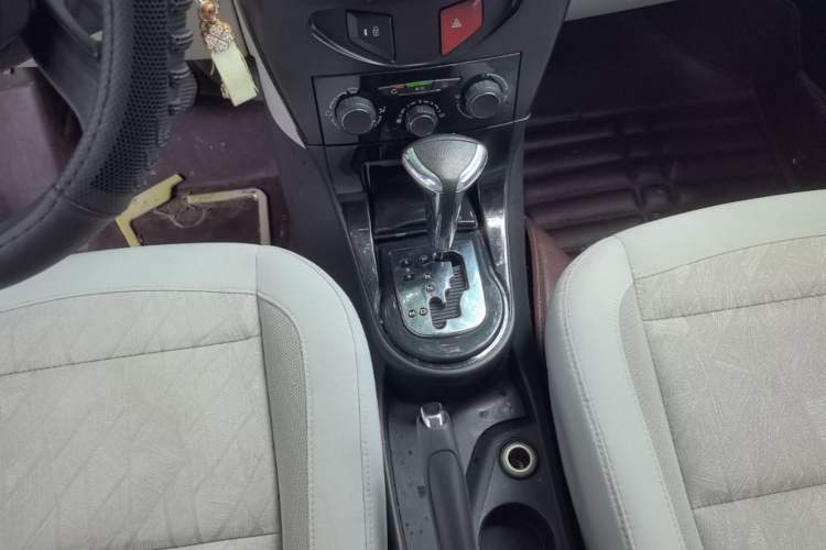 Used Citroen C-Quatre 2016 Classic Sedan 1.6L Automatic Prestige Model Gear Lever