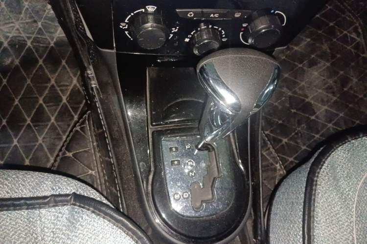 Used Citroen C-Quatre 2016 Classic Sedan 1.6L Automatic Prestige Model Gear Lever