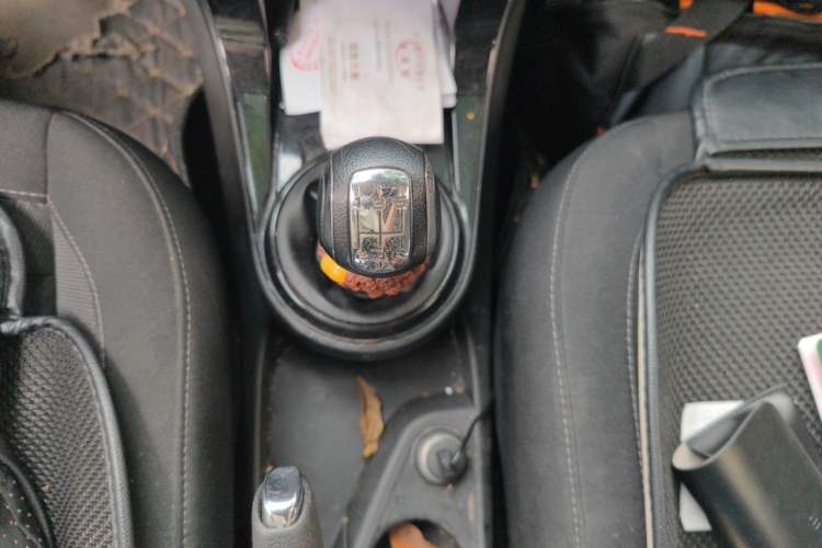 Used Citroen C-Quatre 2016 Classic Sedan 1.6L Manual - Premium Version Gear Lever