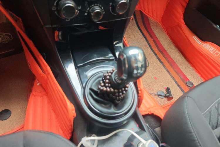 Used Citroen C-Quatre 2016 Classic Sedan 1.6L Manual - Premium Version Gear Lever