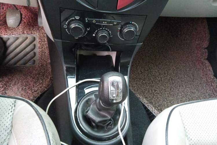 Used Citroen C-Quatre 2016 Classic Sedan 1.6L Manual Tech Edition Gear Lever