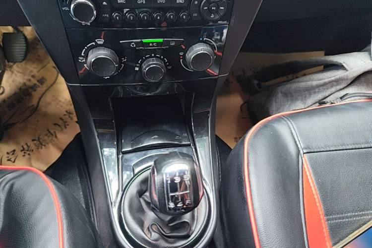 Used Citroen C-Quatre 2016 Classic Sedan 1.6L Manual - Premium Version Gear Lever
