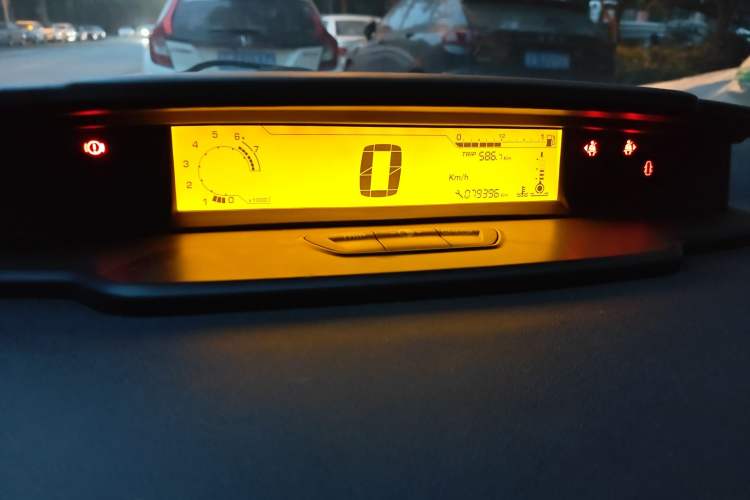 Used Citroen C-Quatre 2016 Classic Sedan 1.6L Manual CNG Instrument Cluster