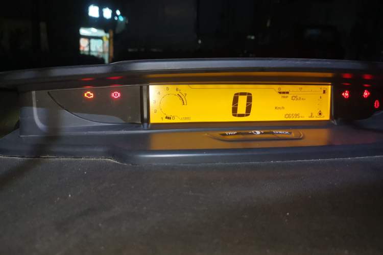 Used Citroen C-Quatre 2016 Classic Sedan 1.6L Manual - Premium Version Instrument Cluster