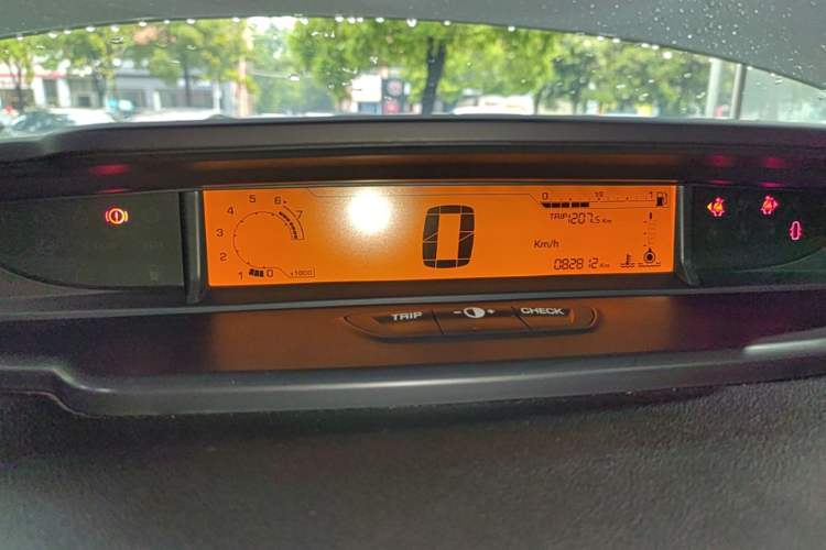 Used Citroen C-Quatre 2016 Classic Sedan 1.6L Manual - Premium Version Instrument Cluster