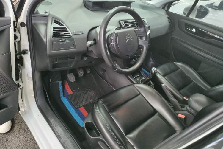 Used Citroen C-Quatre 2016 Classic Sedan 1.6L Manual - Premium Version Interior 4