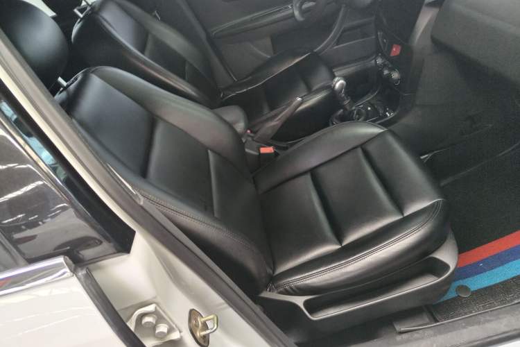 Used Citroen C-Quatre 2016 Classic Sedan 1.6L Manual - Premium Version Interior 6
