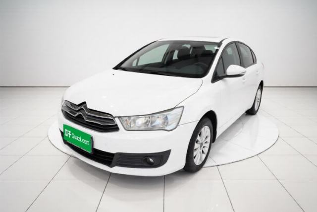 Gebrauchter Citroen C-Quatre 2016 Classic Sedan 1.6L Manual - Premium Version