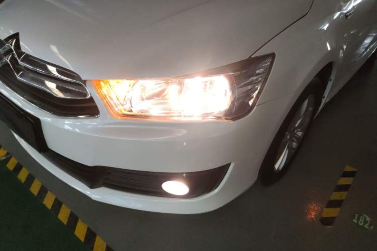 Used Citroen C-Quatre 2016 Classic Sedan 1.6L Manual - Premium Version Left Front Headlight