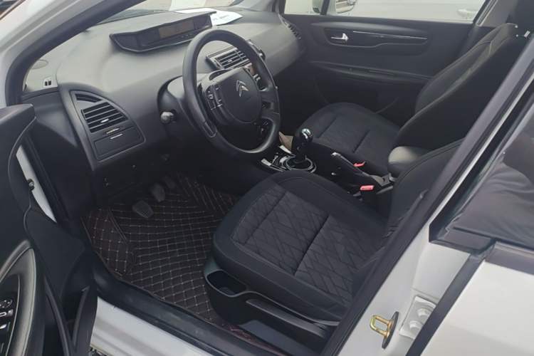Used Citroen C-Quatre 2016 Classic Sedan 1.6L Manual - Premium Version Left Front Seat