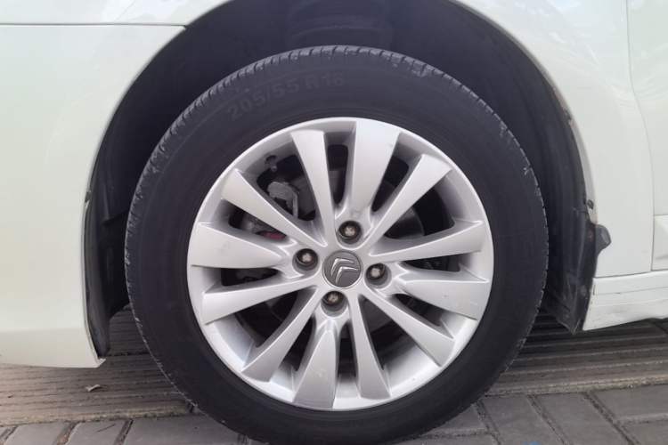 Used Citroen C-Quatre 2016 Classic Sedan 1.6L Automatic Prestige Model Left Front Wheel Hub
