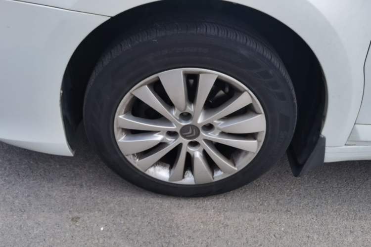 Used Citroen C-Quatre 2016 Classic Sedan 1.6L Automatic Prestige Model Left Front Wheel Hub