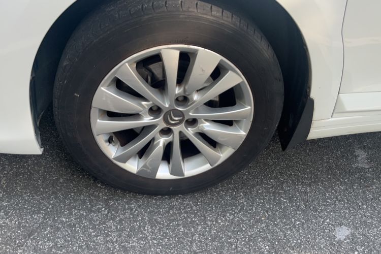Used Citroen C-Quatre 2016 Classic Sedan 1.6L Automatic Prestige Model Left Front Wheel Hub
