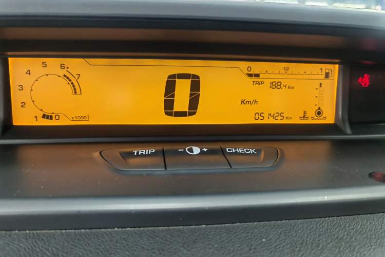 Used Citroen C-Quatre 2016 Classic Sedan 1.6L Manual - Premium Version Odometer Close Up
