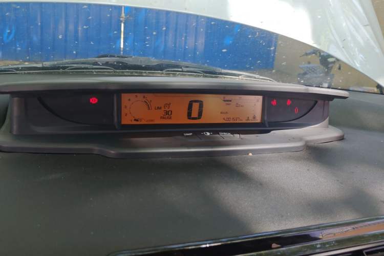 Used Citroen C-Quatre 2016 Classic Sedan 1.6L Manual - Premium Version Odometer Close Up