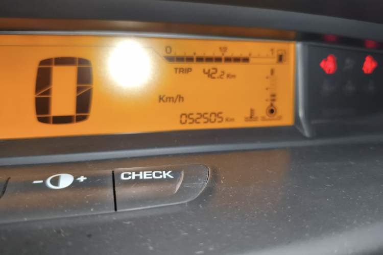Used Citroen C-Quatre 2016 Classic Sedan 1.6L Manual Tech Edition Odometer Close Up