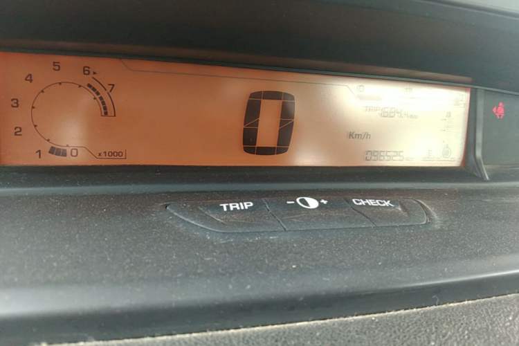 Used Citroen C-Quatre 2016 Classic Sedan 1.6L Manual - Premium Version Odometer Close Up