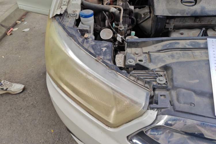 Used Citroen C-Quatre 2016 Classic Sedan 1.6L Manual - Premium Version Right Front Headlight