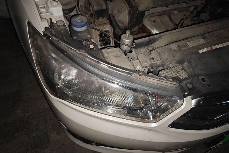 Used Citroen C-Quatre 2016 Classic Sedan 1.6L Manual - Premium Version Right Front Headlight