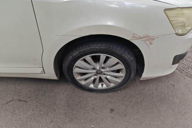 Used Citroen C-Quatre 2016 Classic Sedan 1.6L Manual - Premium Version Right Front Wheel Hub