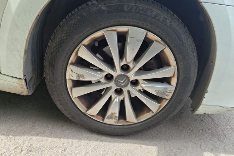 Used Citroen C-Quatre 2016 Classic Sedan 1.6L Manual - Premium Version Right Front Wheel Hub