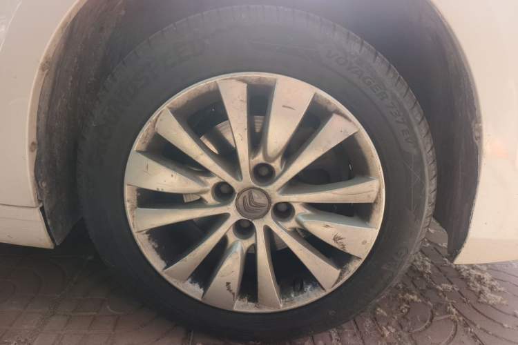Used Citroen C-Quatre 2016 Classic Sedan 1.6L Manual - Premium Version Right Front Wheel Hub