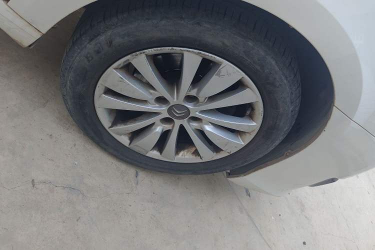 Used Citroen C-Quatre 2016 Classic Sedan 1.6L Manual - Premium Version Right Front Wheel Hub