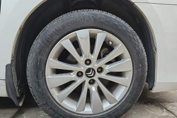 Used Citroen C-Quatre 2016 Classic Sedan 1.6L Manual - Premium Version Right Front Wheel Hub