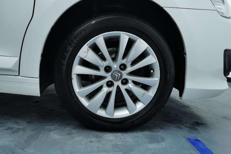 Used Citroen C-Quatre 2016 Classic Sedan 1.6L Manual - Premium Version Right Front Wheel Hub