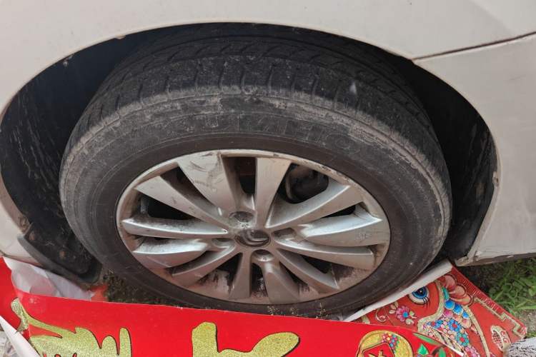 Used Citroen C-Quatre 2016 Classic Sedan 1.6L Manual - Premium Version Right Front Wheel Hub