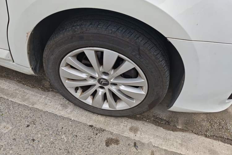 Used Citroen C-Quatre 2016 Classic Sedan 1.6L Automatic Prestige Model Right Front Wheel Hub