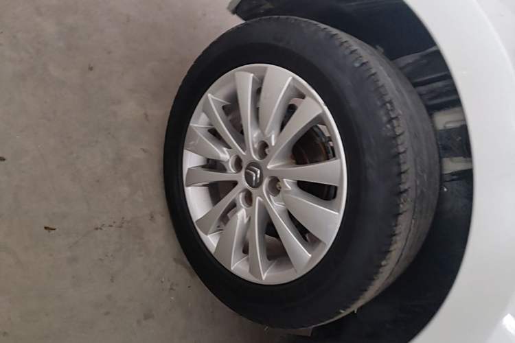 Used Citroen C-Quatre 2016 Classic Sedan 1.6L Automatic Prestige Model Right Rear Wheel Hub