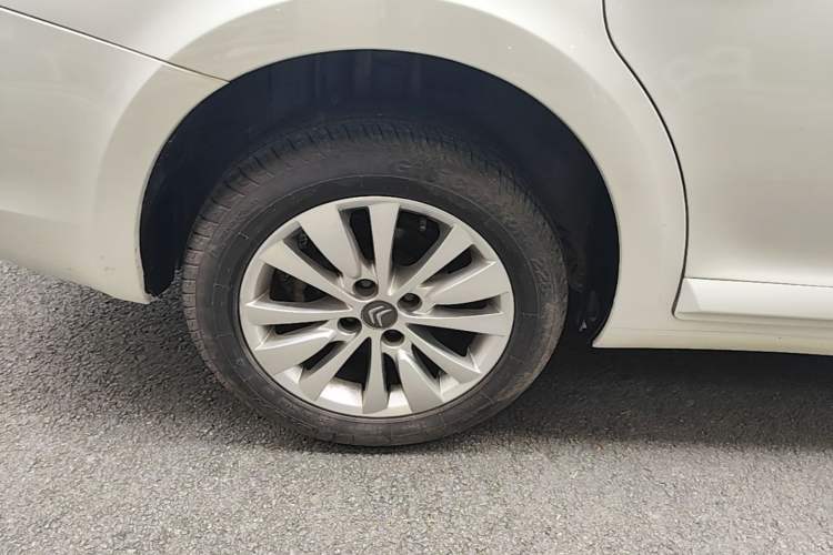Used Citroen C-Quatre 2016 Classic Sedan 1.6L Manual - Premium Version Right Rear Wheel Hub