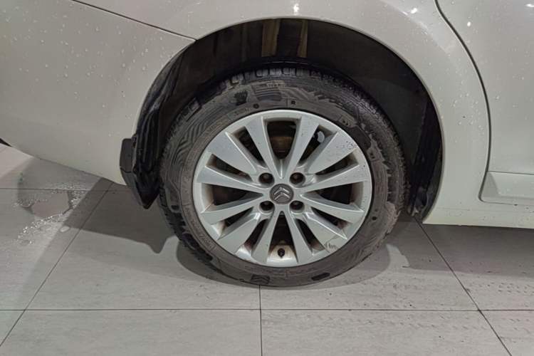 Used Citroen C-Quatre 2016 Classic Sedan 1.6L Manual - Premium Version Right Rear Wheel Hub