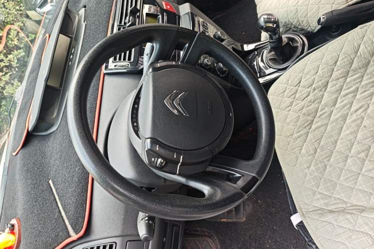 Used Citroen C-Quatre 2016 Classic Sedan 1.6L Manual - Premium Version Steering Wheel